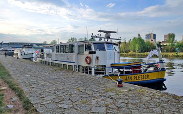 Poplujte s námi lodí do Úholiček, Libčic a Kralup nad Vltavou