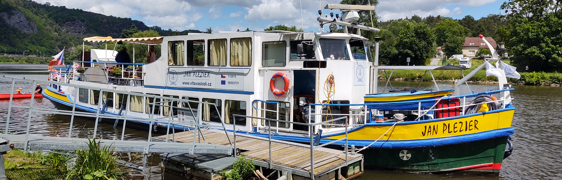 Osobní motorová loď Jan Plezier